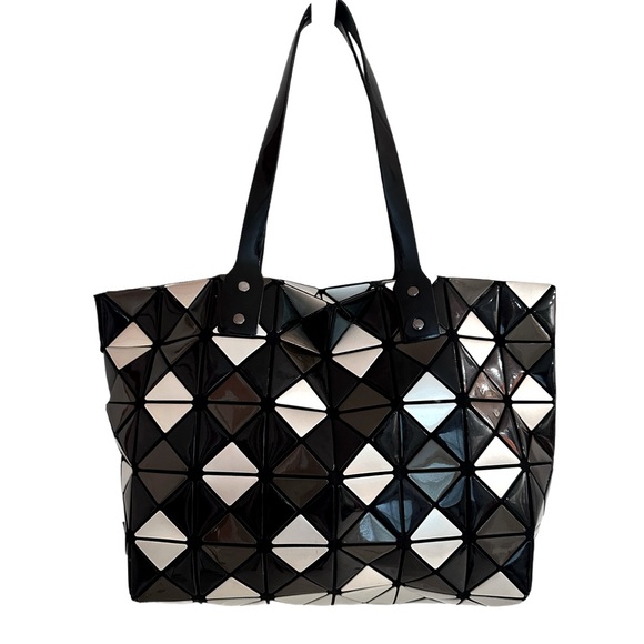TOTE ~ Geometric Black and Silver Collapsible Tote Bag w/Black Coth Lining - Picture 1 of 8
